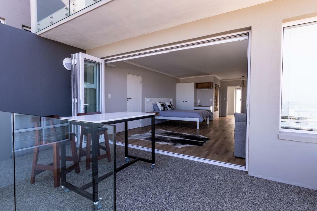 Small Bay Beach Suites Kapstadt Exterior foto